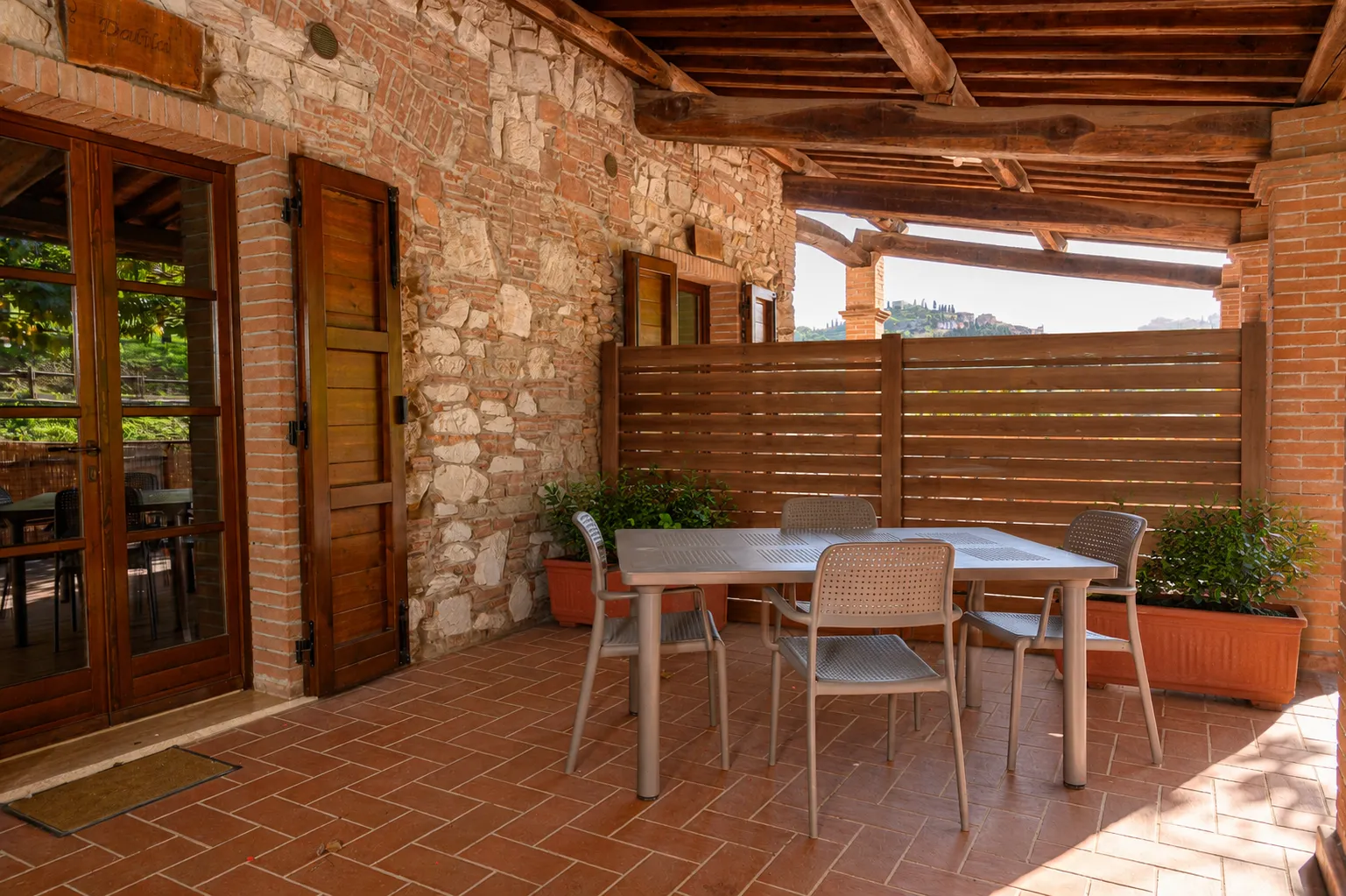Outdoor space — Dalila